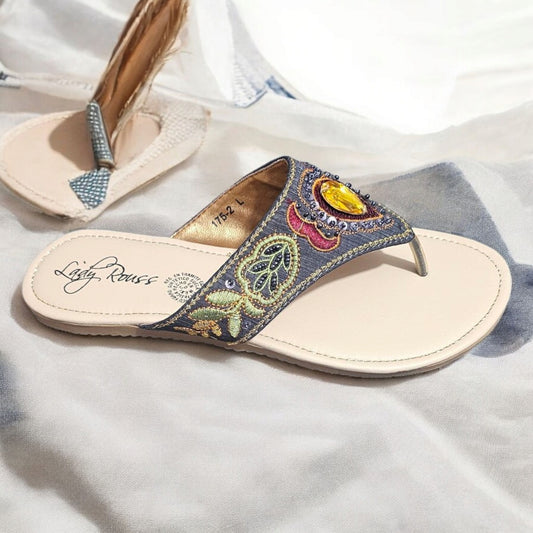 Sandalia GABY Est. 205 Gris con Adornos