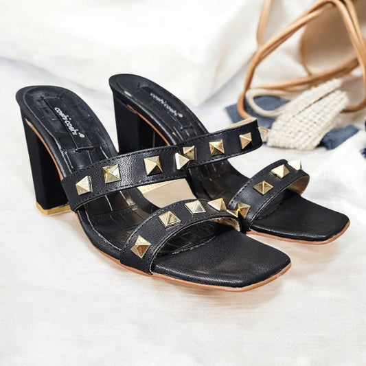 Zapatilla COSHI Est. 01 Tacón y Estoperoles